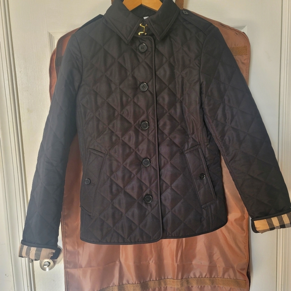 Burberry Quilted Jacket NWOT - Picture 2 of 16
